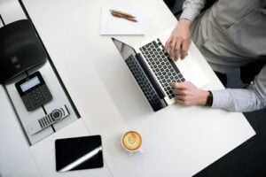 Will Enterprise AI Growth Depend More on Partnerships Than Models