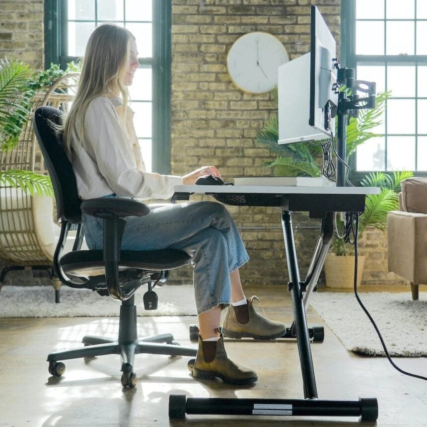 Wall Mounted and Free Standing Folding Desks Compared